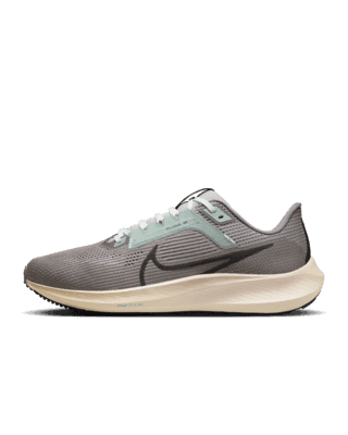 Nike Pegasus 40